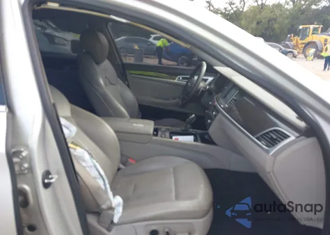 2016 Hyundai Genesis 3.8 z USA, uszkodzony, nr VIN KMHGN4JEXGU138838